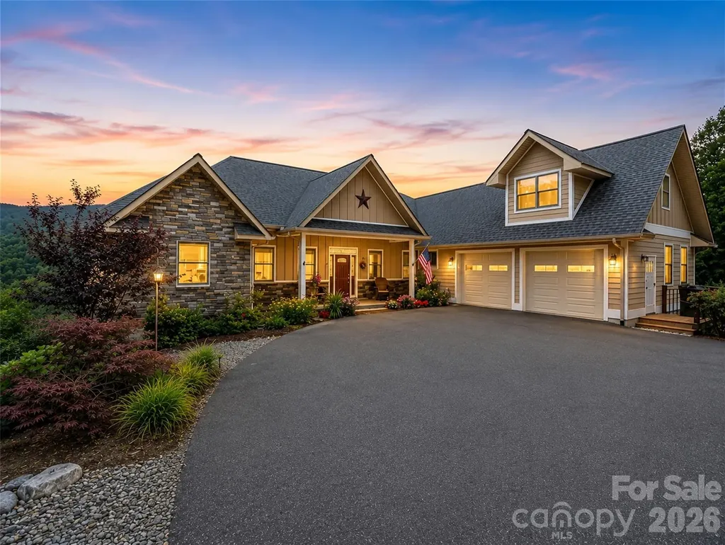 930 Big Raven Lane Saluda NC 28773
