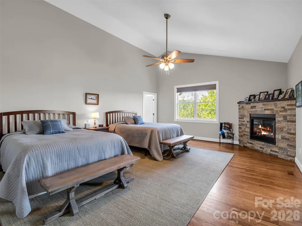 930 Big Raven Lane Saluda NC 28773