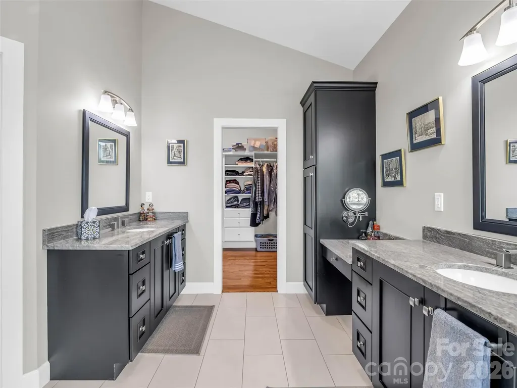 930 Big Raven Lane Saluda NC 28773
