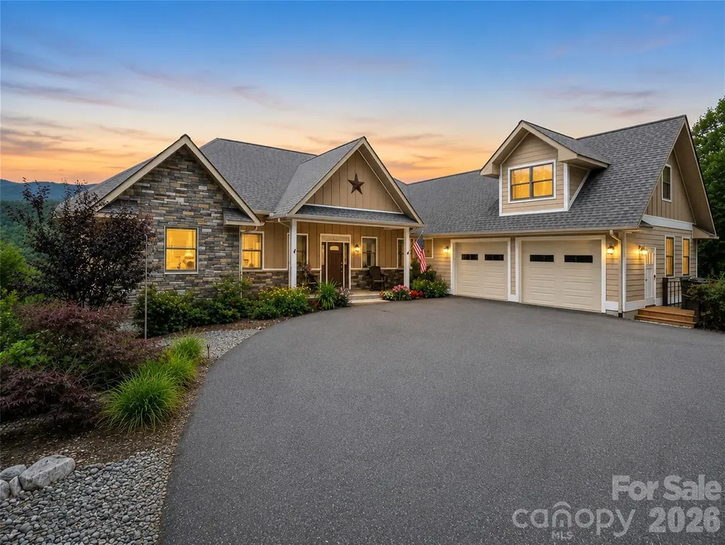 930 Big Raven Lane Saluda NC 28773