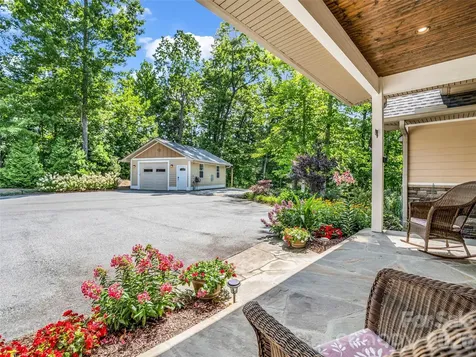 930 Big Raven Lane Saluda NC 28773