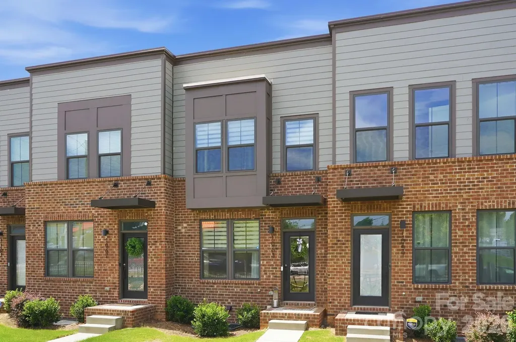 1063 Simcoe Lane Charlotte NC 28217