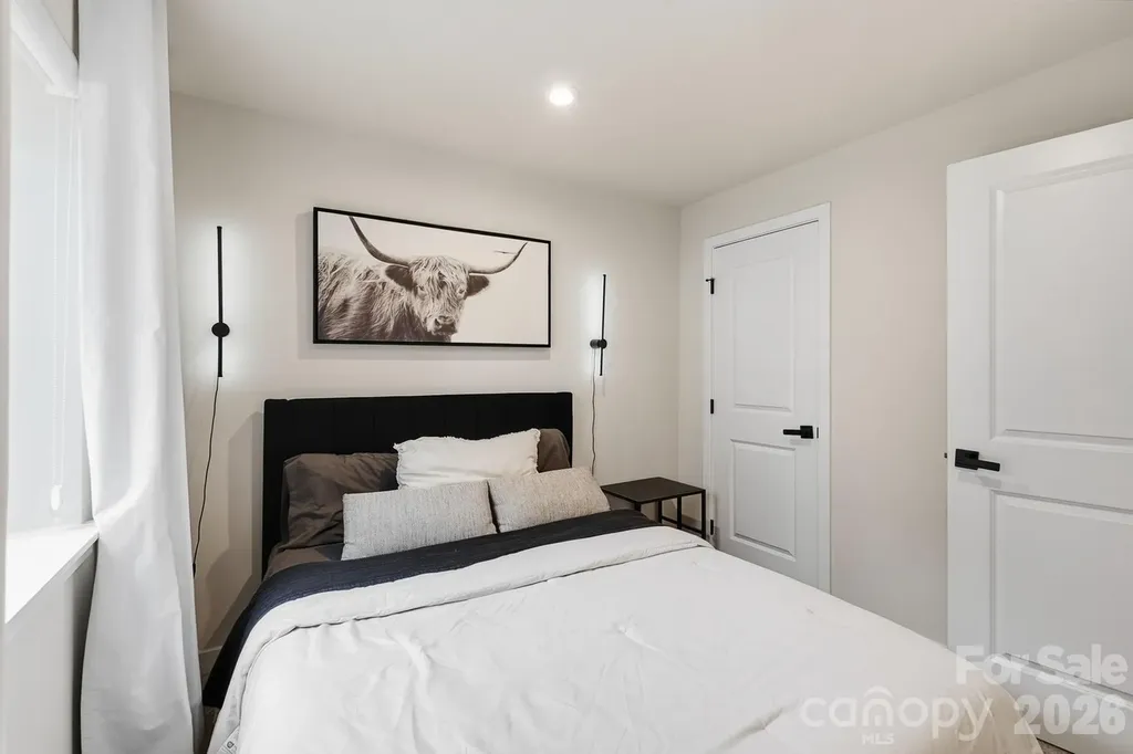 1063 Simcoe Lane Charlotte NC 28217