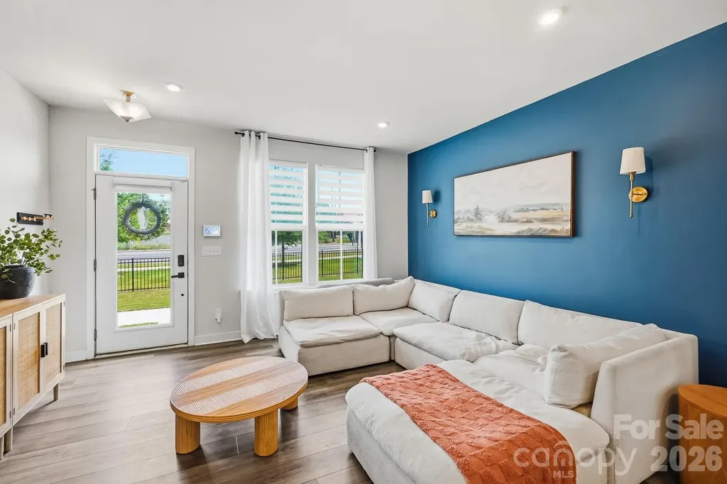 1063 Simcoe Lane Charlotte NC 28217