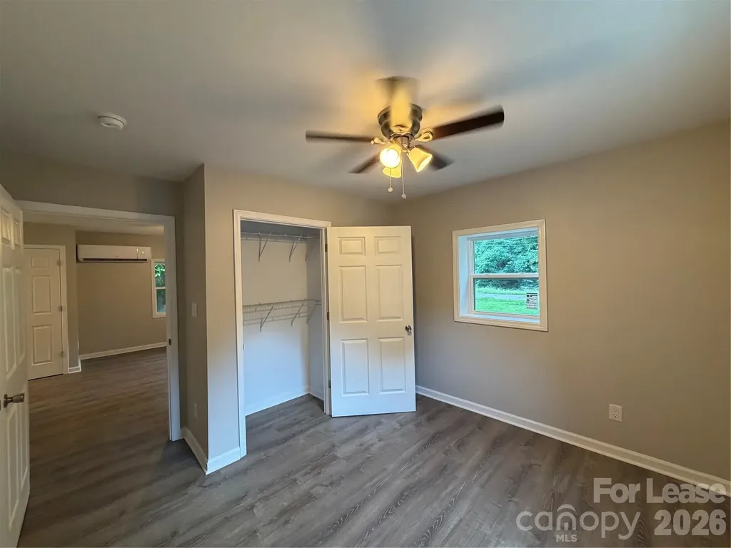 2621 E Greenbriar Road Statesville NC 28625
