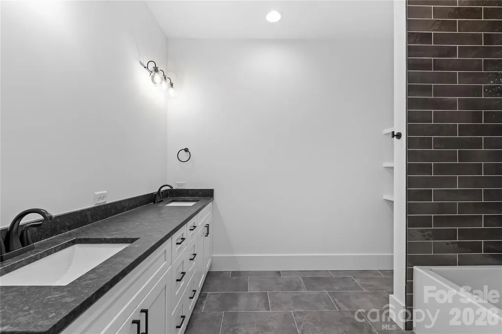 165 Martha Avenue Hendersonville NC 28792