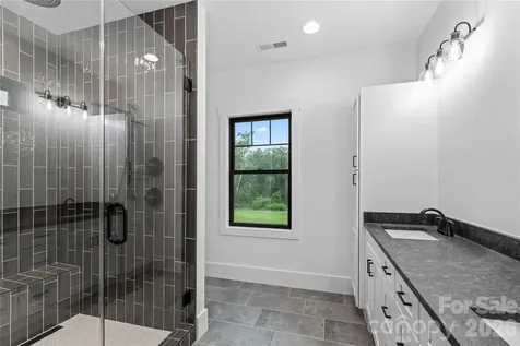 165 Martha Avenue Hendersonville NC 28792