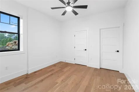 165 Martha Avenue Hendersonville NC 28792