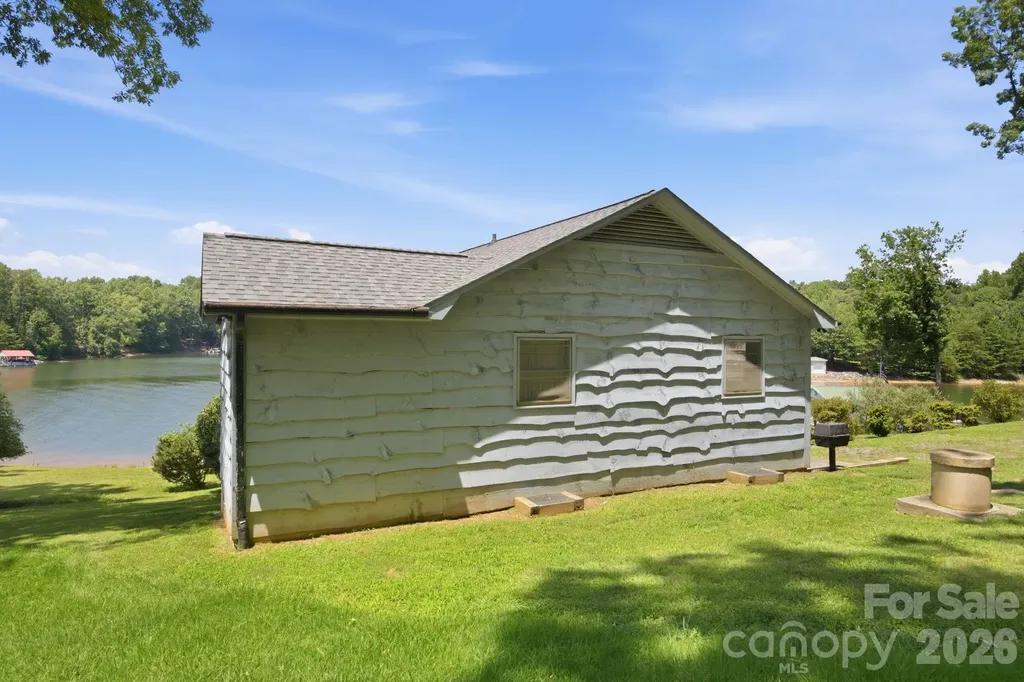 178 Penicillin Point Troutman NC 28677