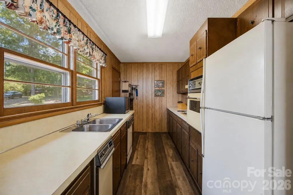 178 Penicillin Point Troutman NC 28677