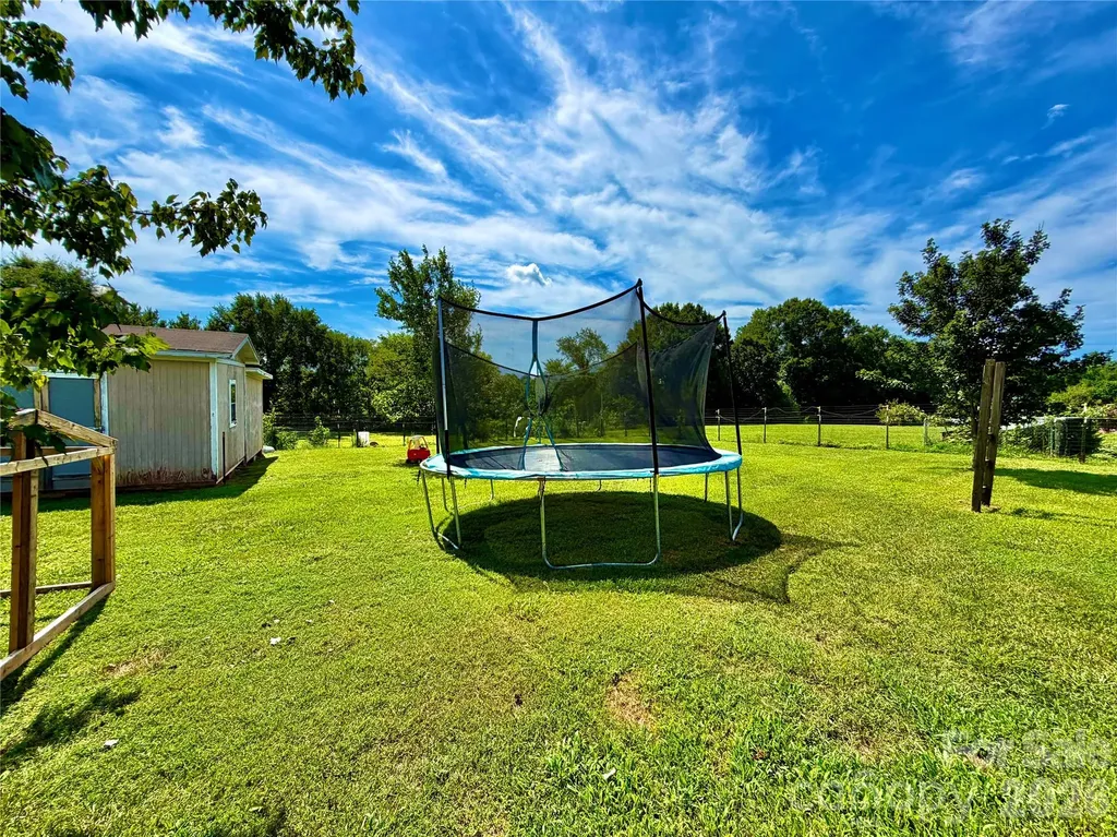 1104 Spring Meadow Drive Woodleaf NC 27054