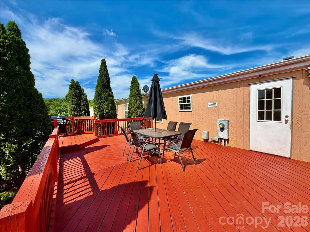 1104 Spring Meadow Drive Woodleaf NC 27054