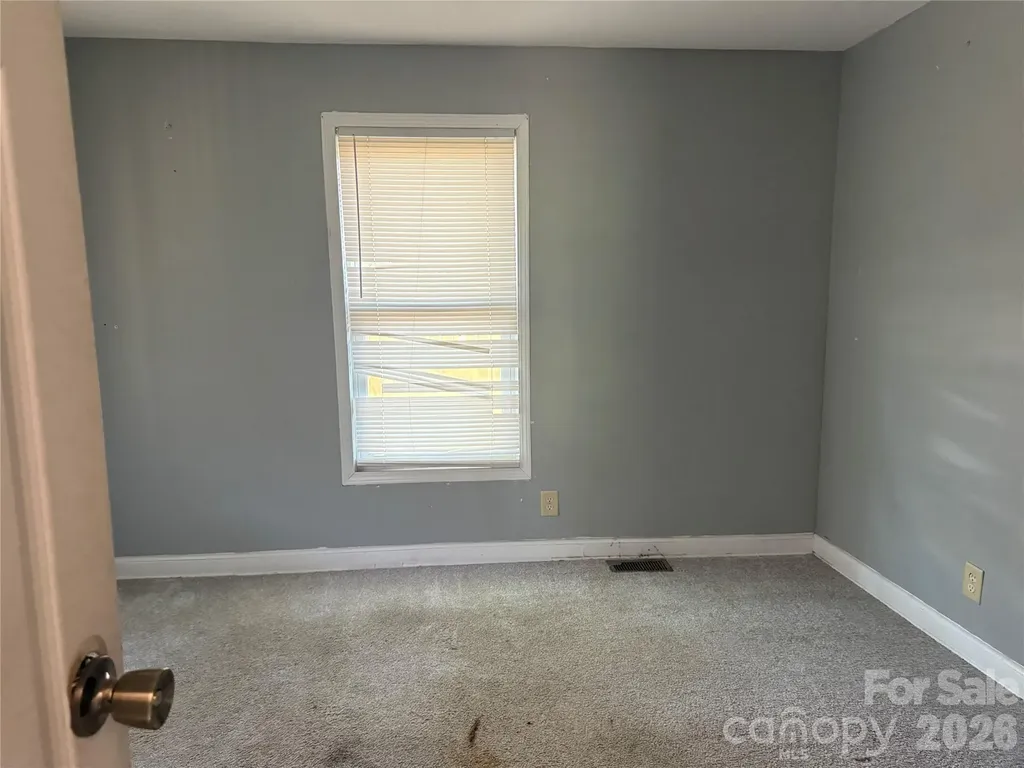 706 N Logan Street Gastonia NC 28052