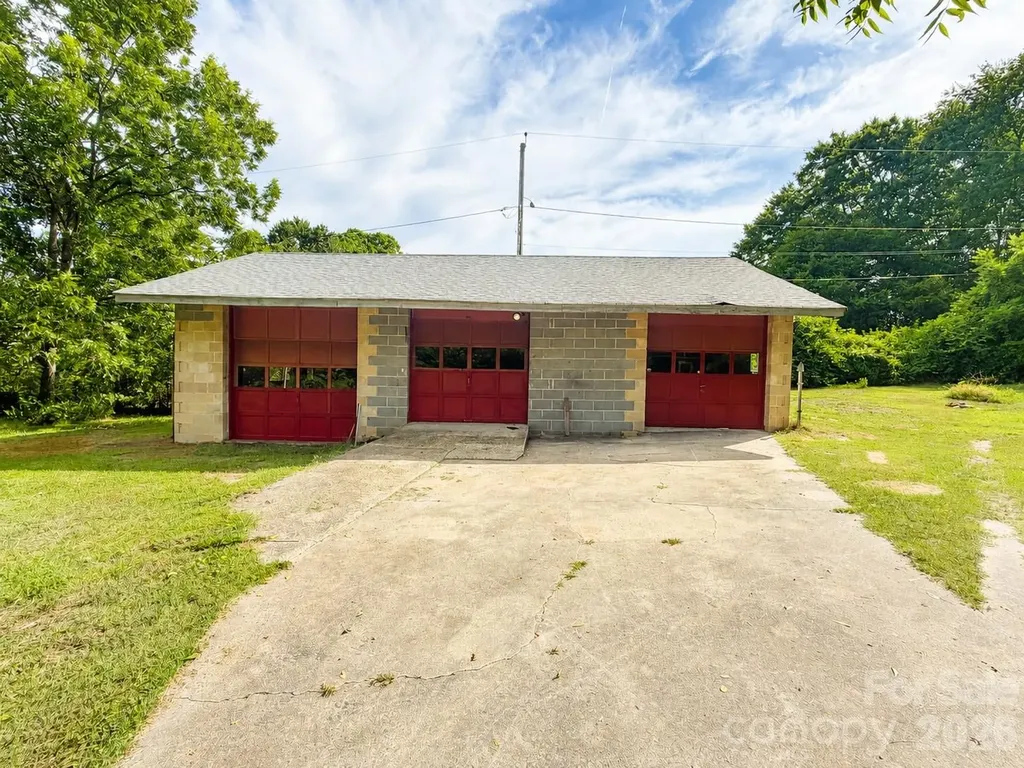 128 E Hilltop Drive Gastonia NC 28054