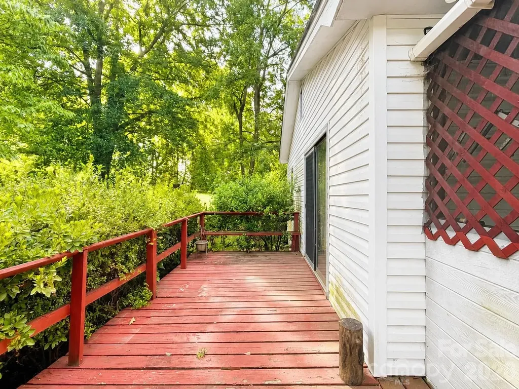128 E Hilltop Drive Gastonia NC 28054