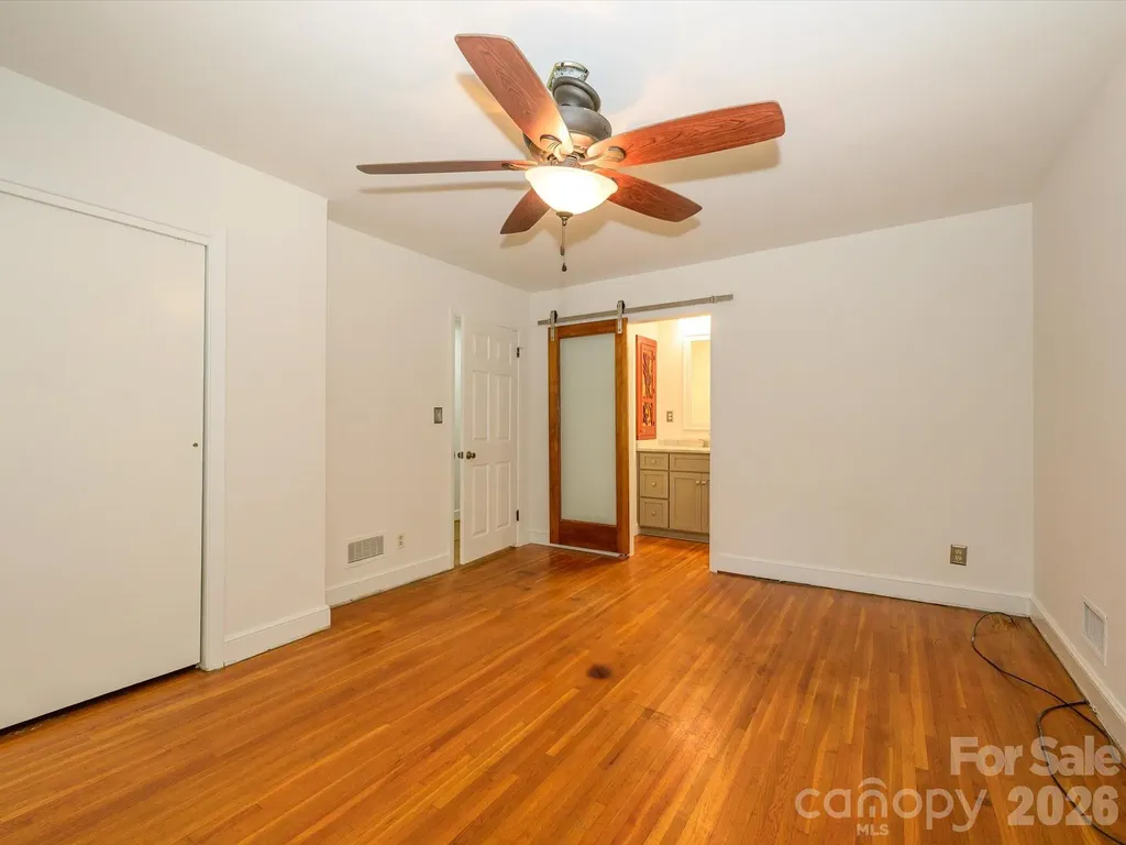 688 Grandview Drive NE Concord NC 28025