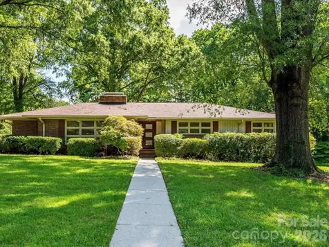 688 Grandview Drive NE Concord NC 28025