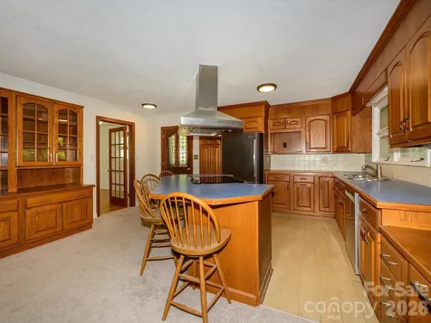 688 Grandview Drive NE Concord NC 28025