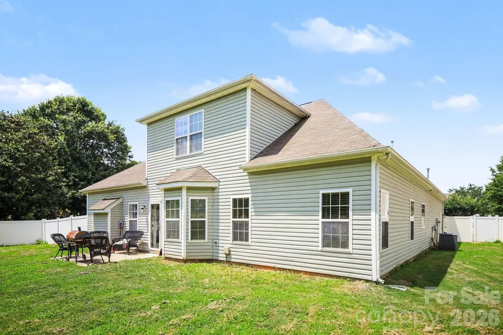 6900 Daisy Bee Court Charlotte NC 28126