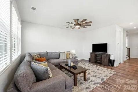 2745 Ensemble Court Charlotte NC 28262