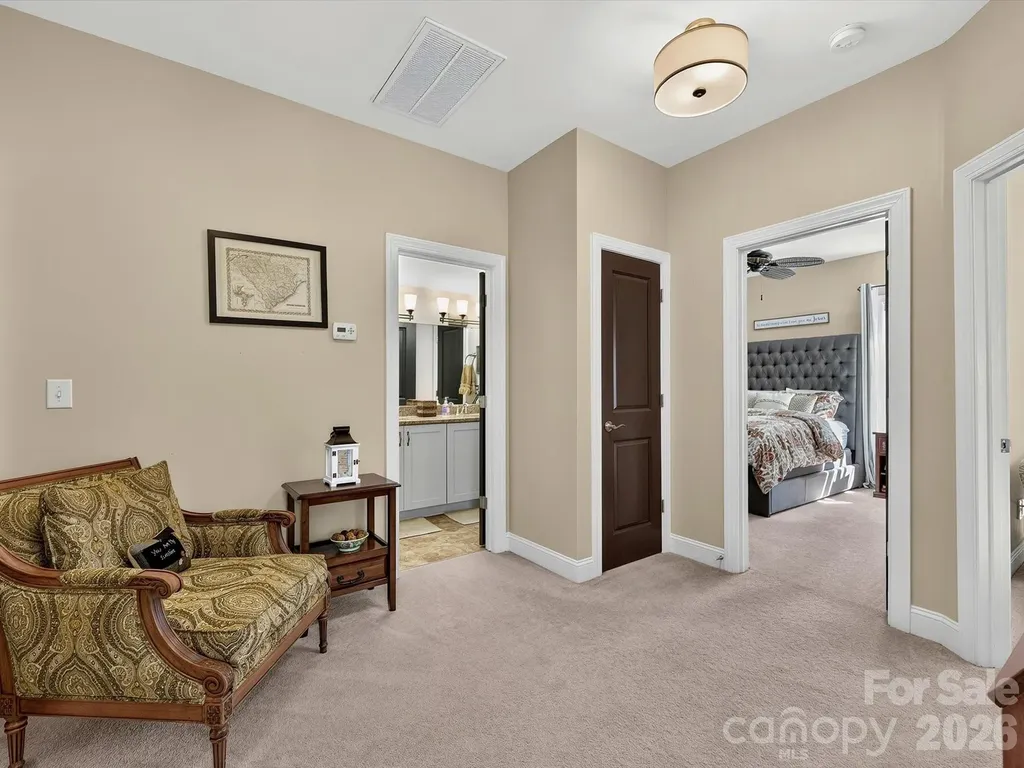804 Sardis Lane Charlotte NC 28270