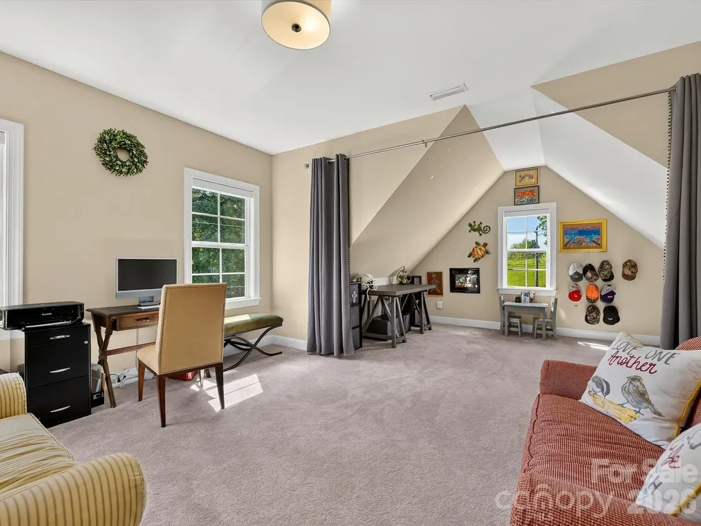 804 Sardis Lane Charlotte NC 28270