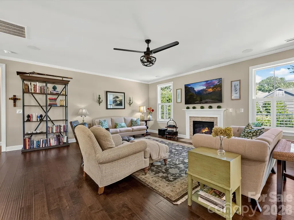 804 Sardis Lane Charlotte NC 28270