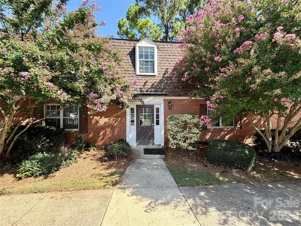 5805 Hunting Ridge Lane Charlotte NC 28212