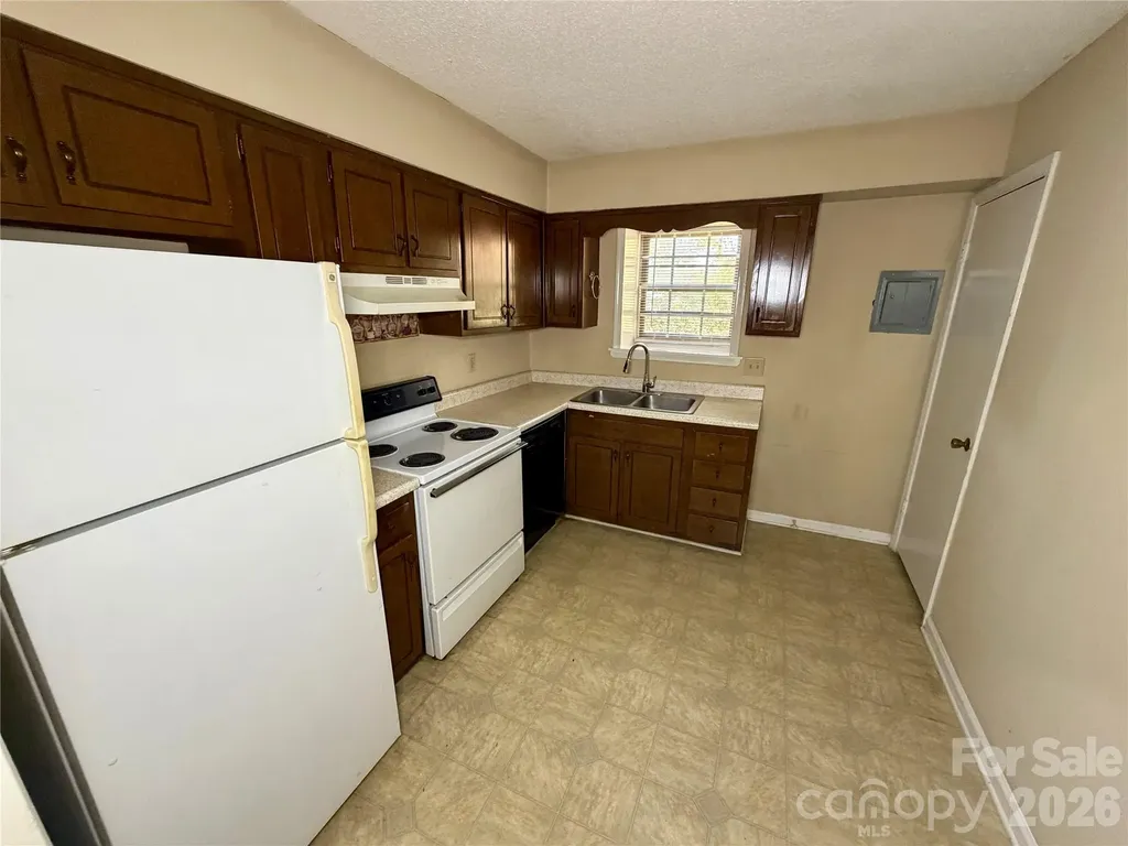 5805 Hunting Ridge Lane Charlotte NC 28212