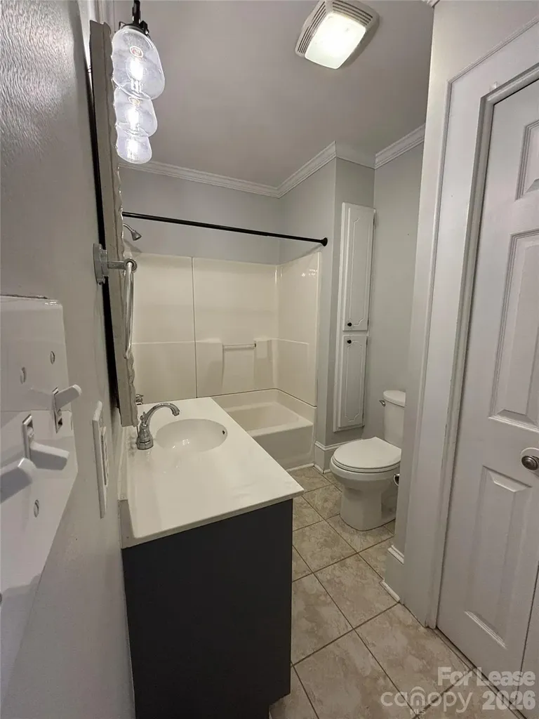 629 N Cedar Street Lincolnton NC 28092