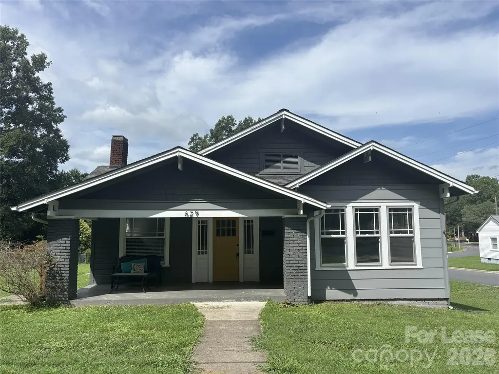 629 N Cedar Street Lincolnton NC 28092