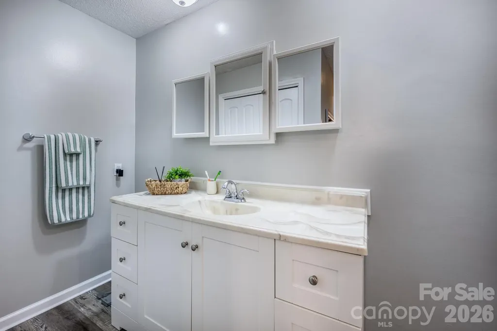 272 Massey Deal Road Statesville NC 28625