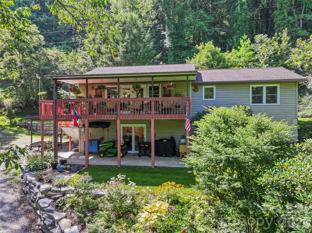 462 Farley Street Waynesville NC 28786