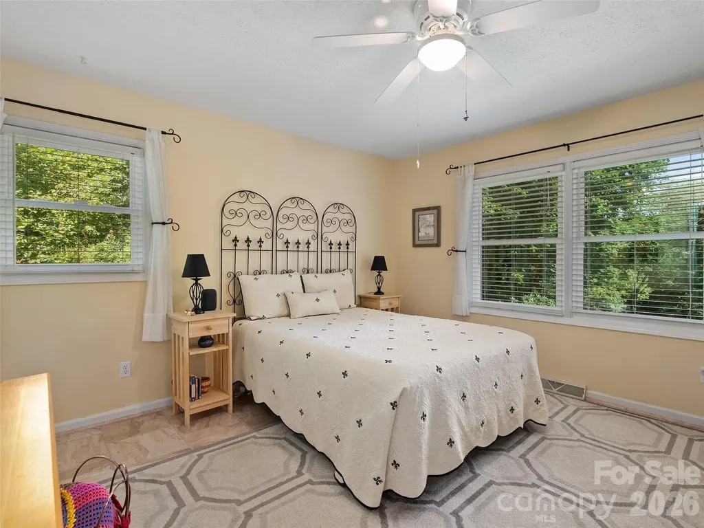 462 Farley Street Waynesville NC 28786