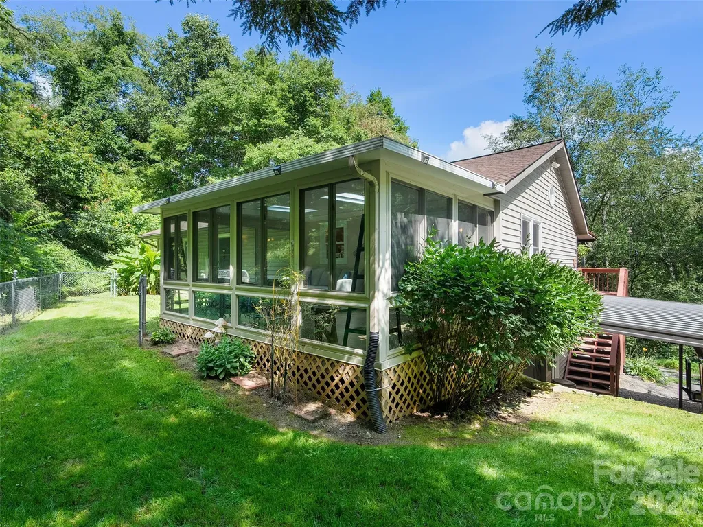 462 Farley Street Waynesville NC 28786