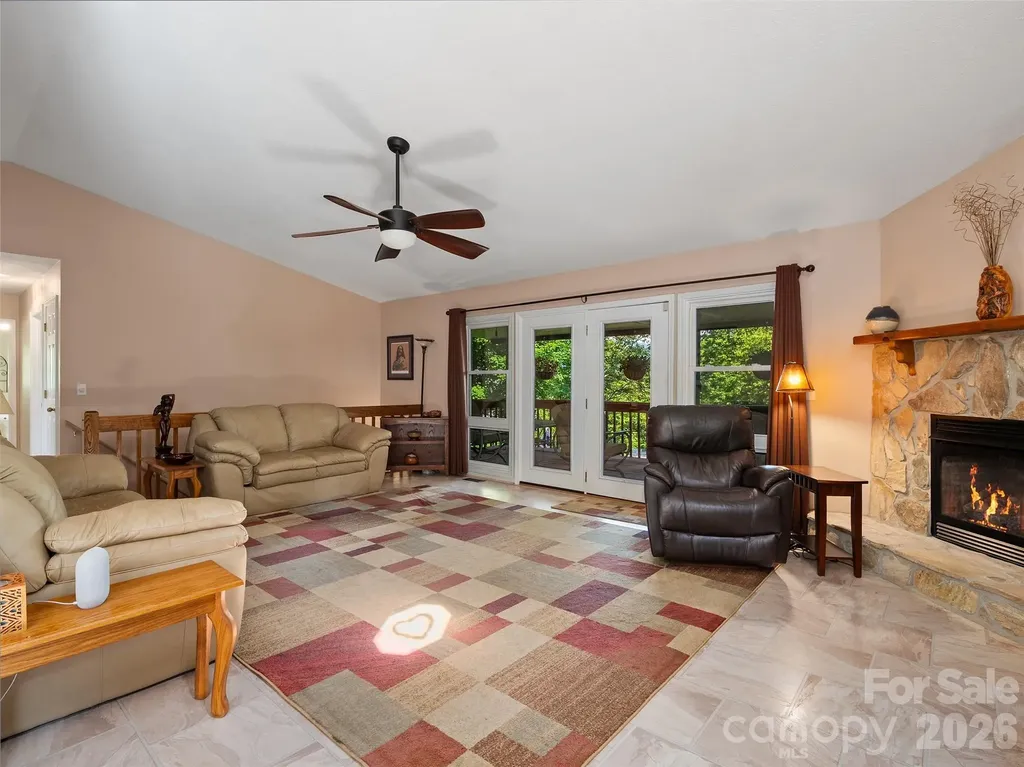 462 Farley Street Waynesville NC 28786