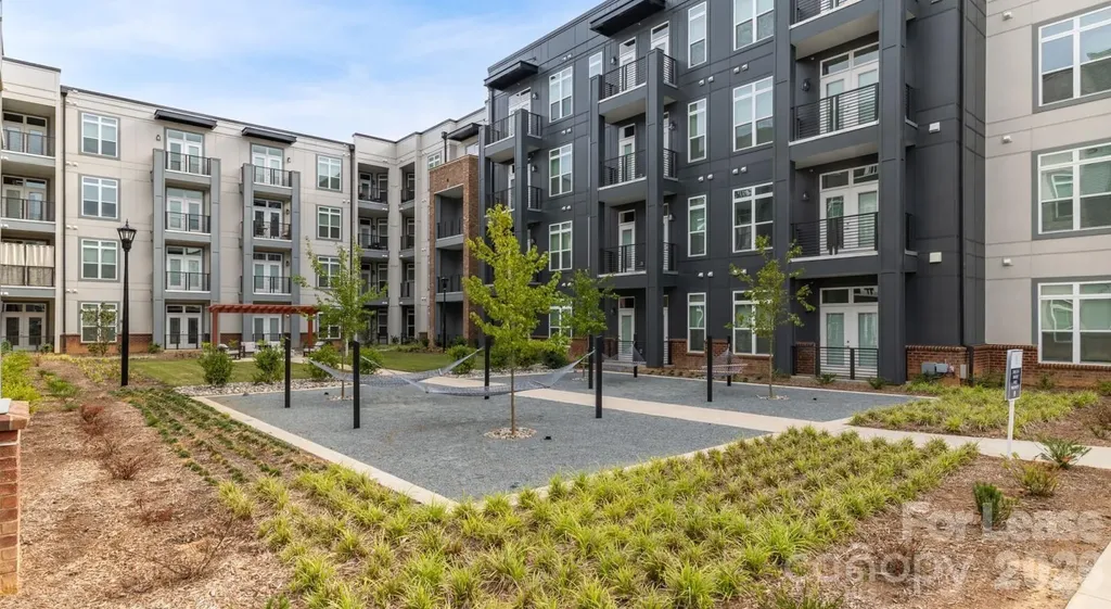 4520 Charlotte Park Drive Charlotte NC 28217