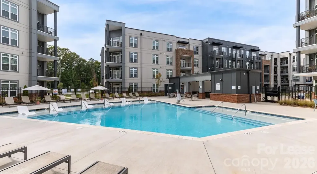 4520 Charlotte Park Drive Charlotte NC 28217
