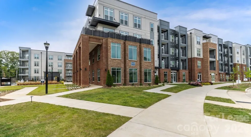 4520 Charlotte Park Drive Charlotte NC 28217