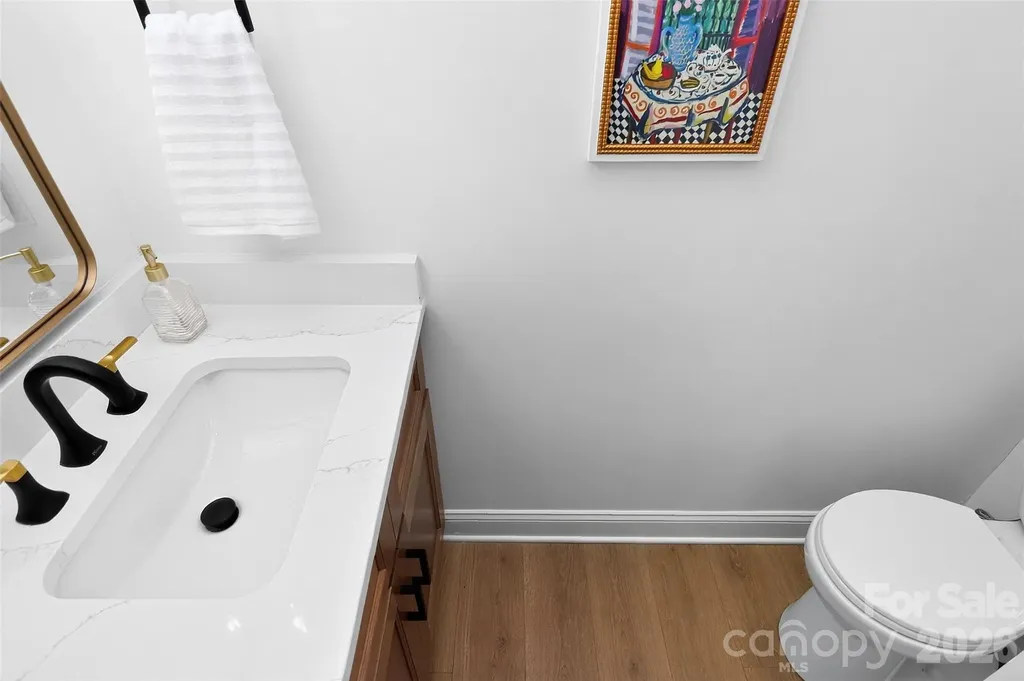 400 Hickok Court Charlotte NC 28270