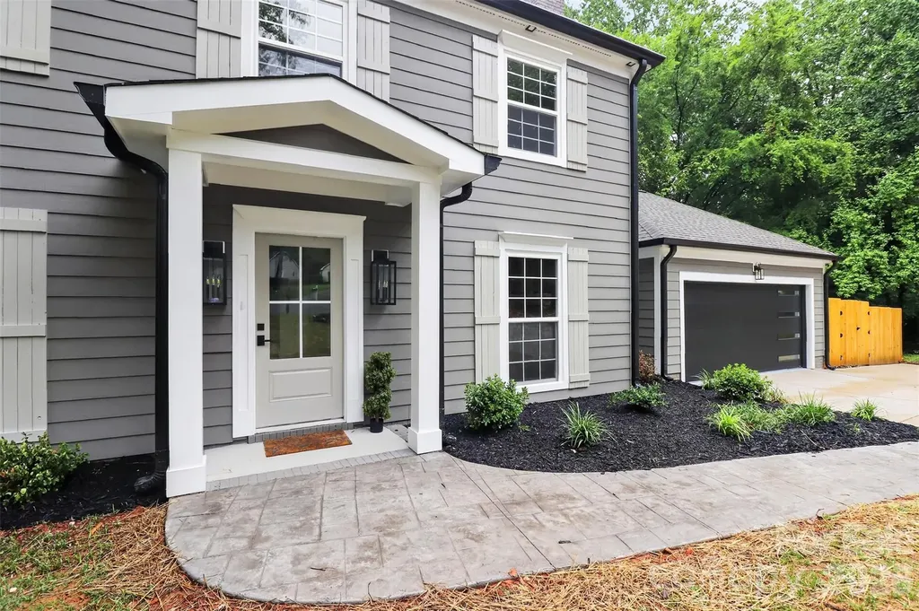 400 Hickok Court Charlotte NC 28270