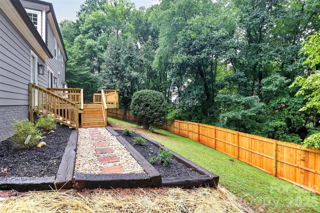 400 Hickok Court Charlotte NC 28270