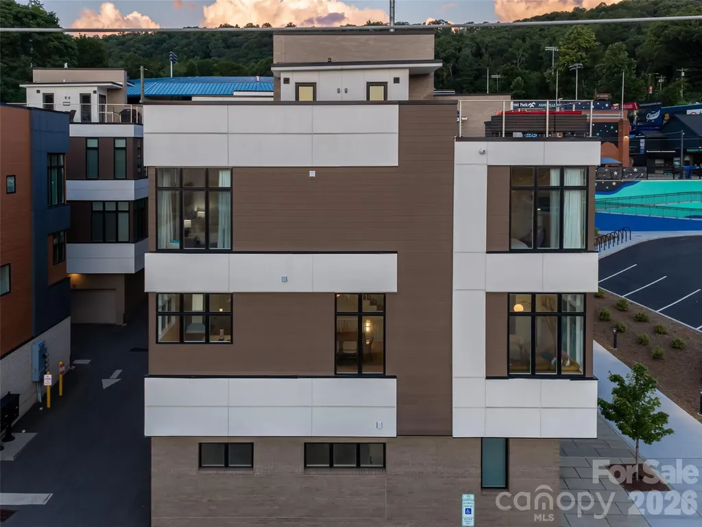 1 Bauhaus Court Asheville NC 28801