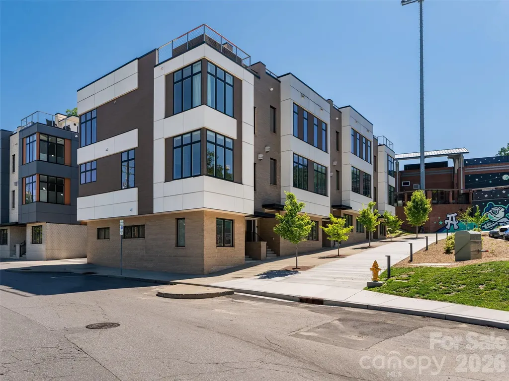 1 Bauhaus Court Asheville NC 28801