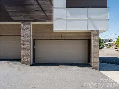 1 Bauhaus Court Asheville NC 28801