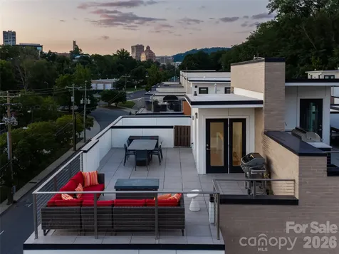 1 Bauhaus Court Asheville NC 28801