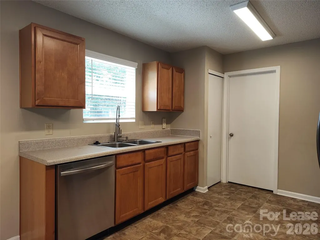 2038 Dunsmore Lane Waxhaw NC 28173