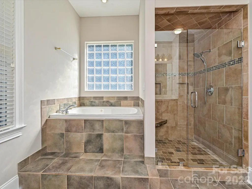 2354 Perry Road Denver NC 28037