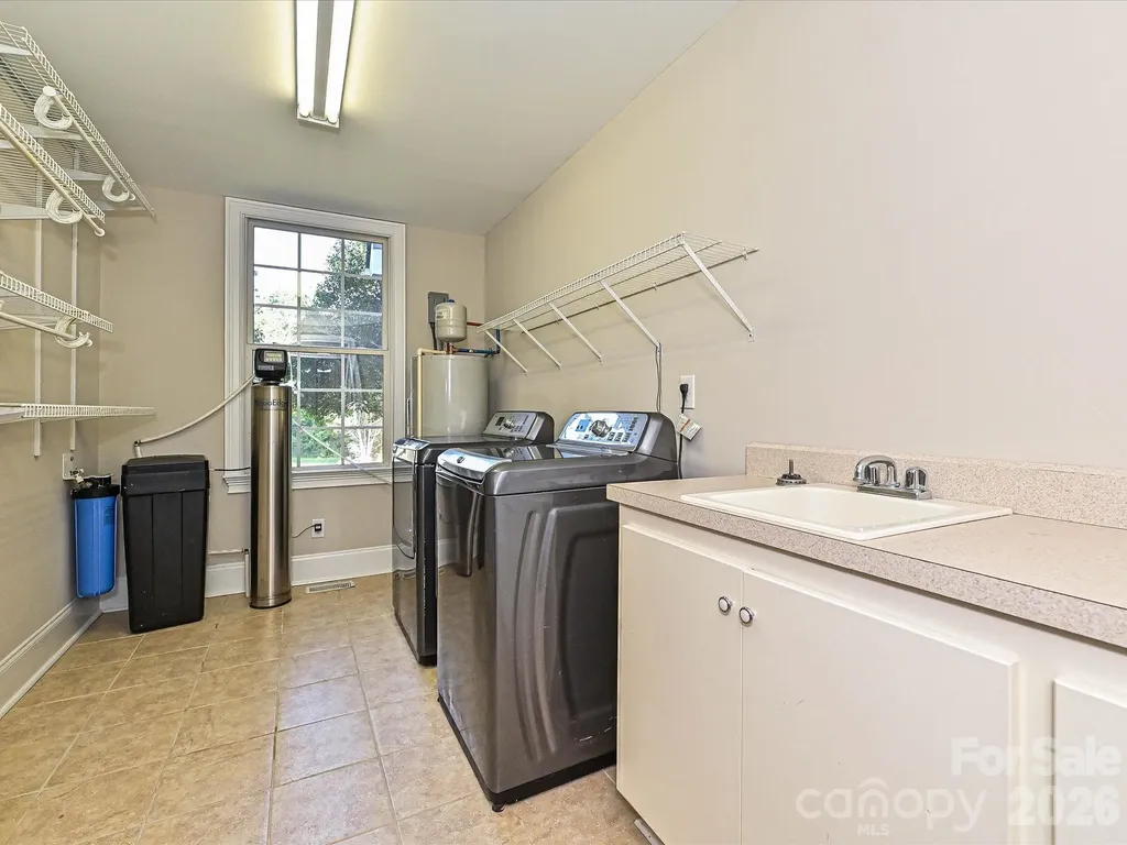 2354 Perry Road Denver NC 28037