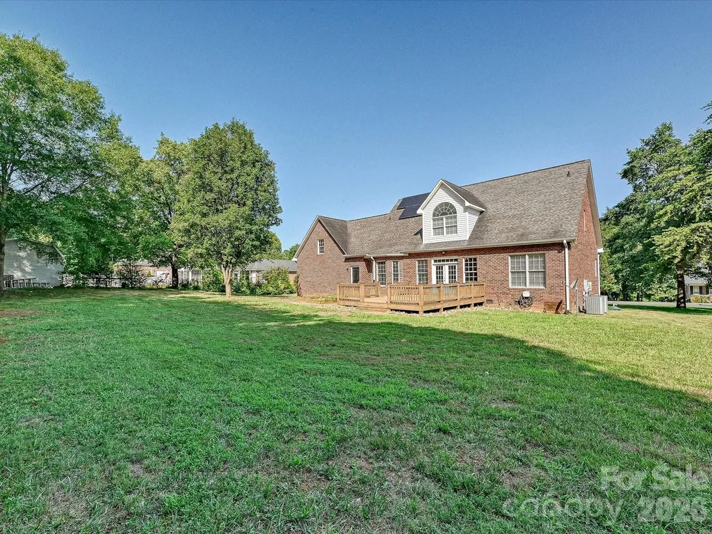 2354 Perry Road Denver NC 28037